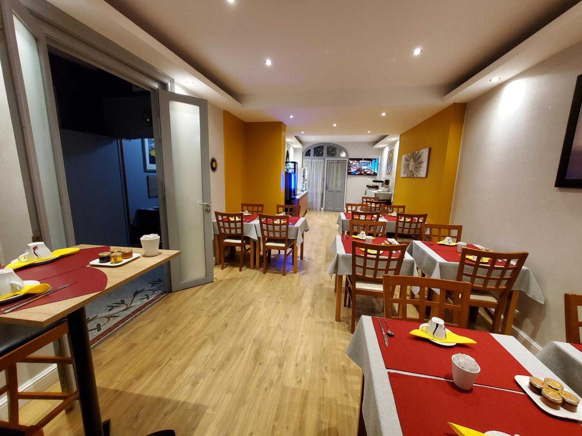 Logis Hotel Belle Etoile Виши Экстерьер фото