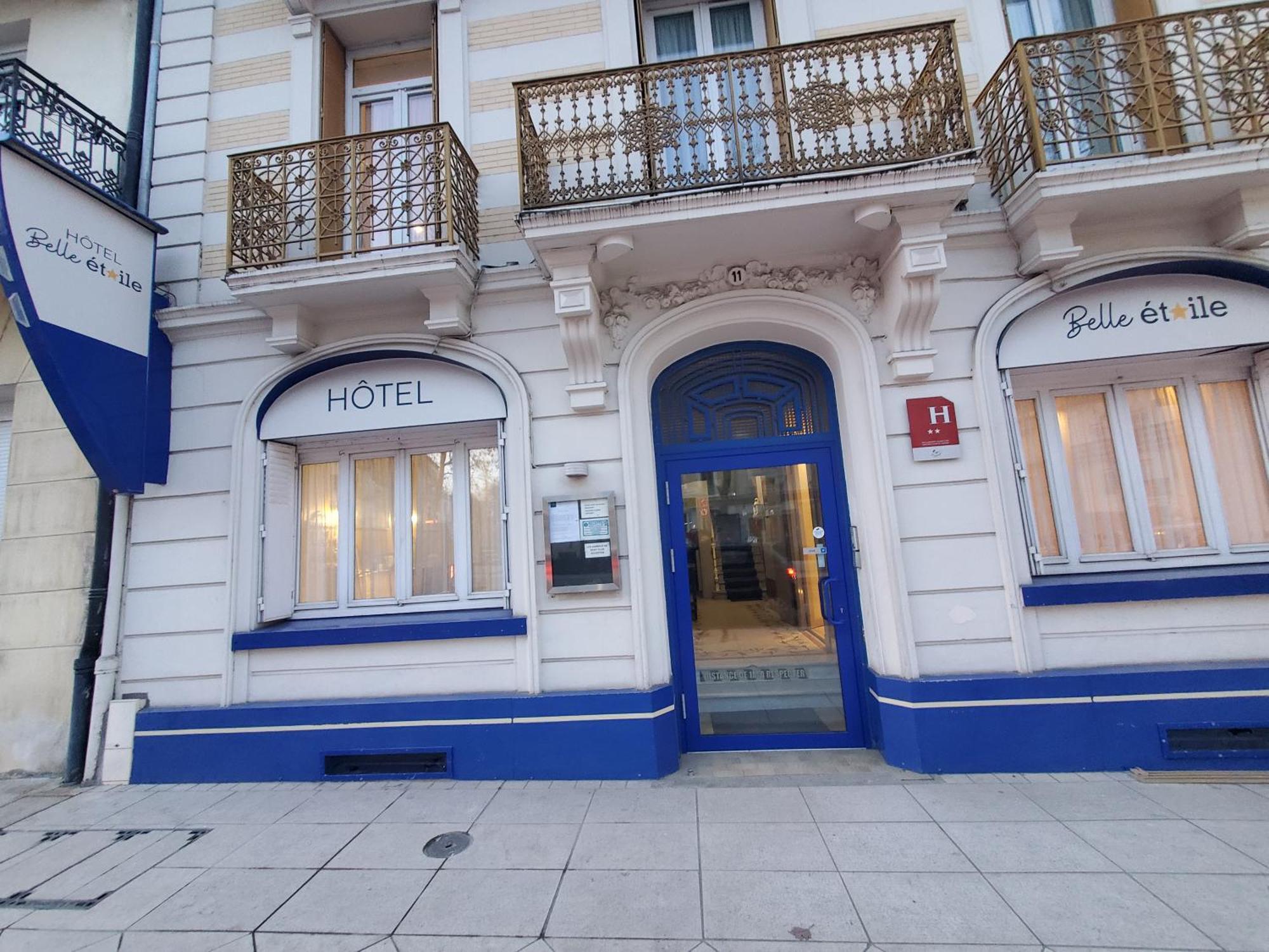 Logis Hotel Belle Etoile Виши Экстерьер фото